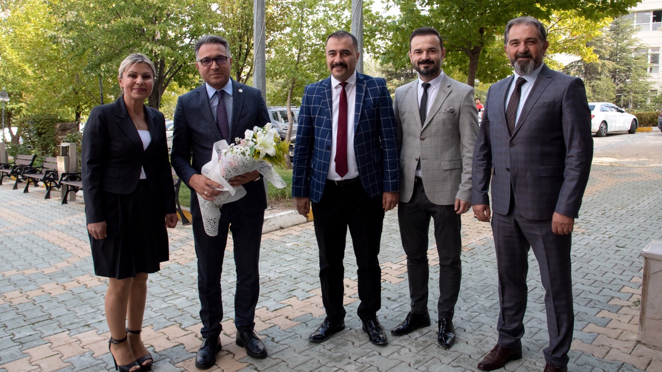 Prof. Dr. Aksoy: Milli ve manevi değerlerimize sahip çıkmalıyız